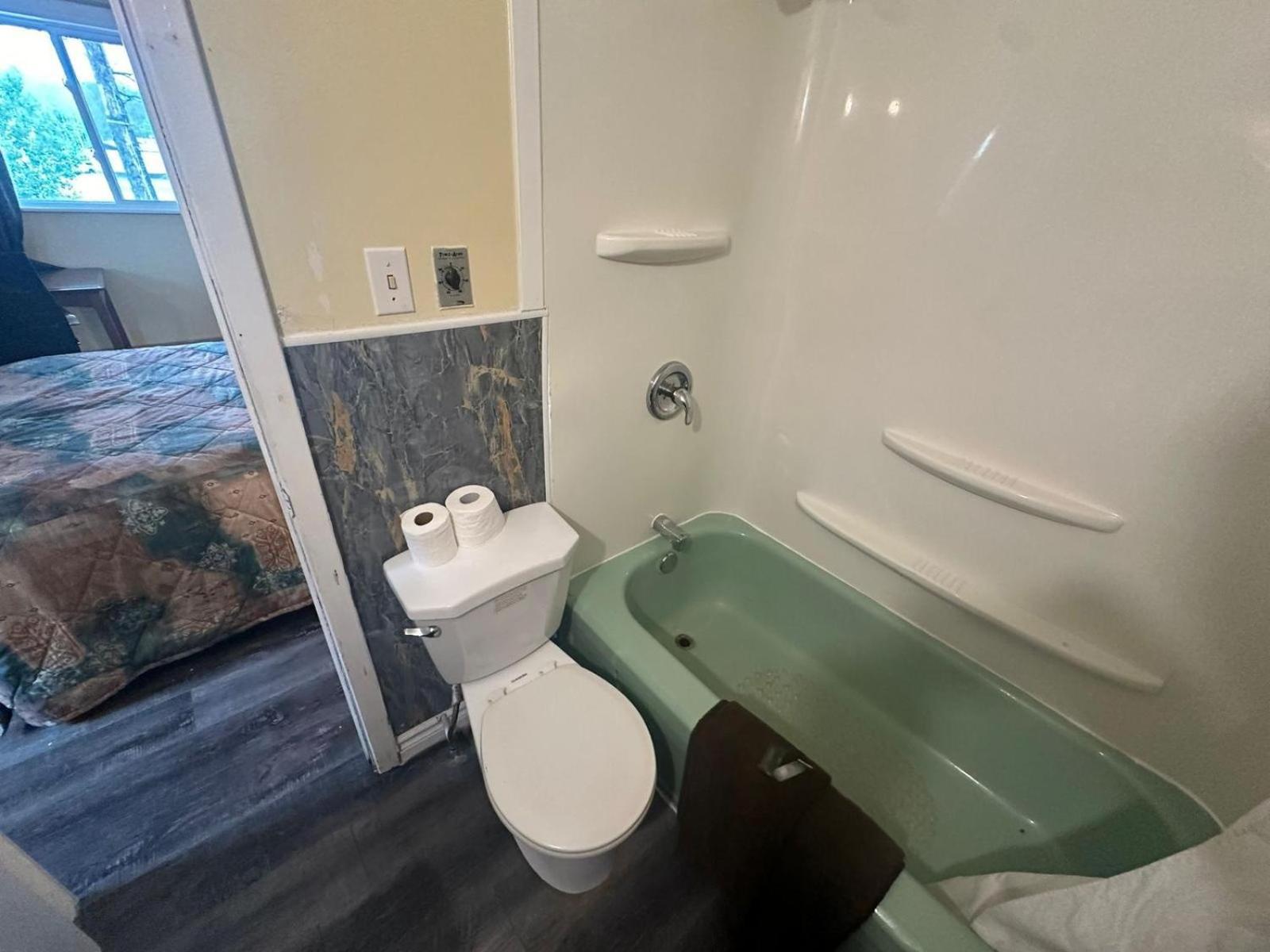 Pine Ridge Motel 티민스 외부 사진